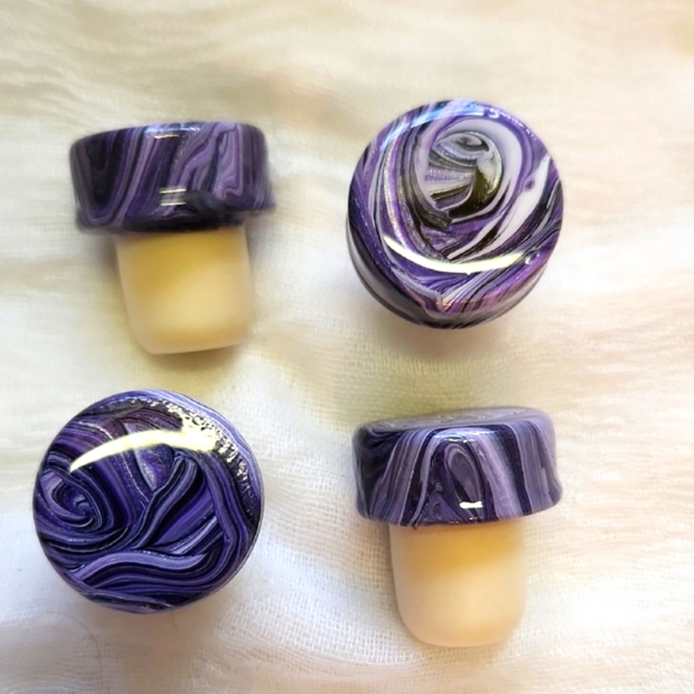 Hand Crafted Wine Stoppers Resin Acrylic Painted Metallic Bottle Plug Decorative